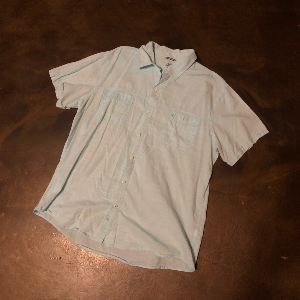 Izod saltwater button down XL